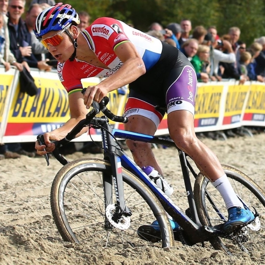 Mathieu-van-der-Poel-Gieten-Bild-Cor-Vos-02709cf1