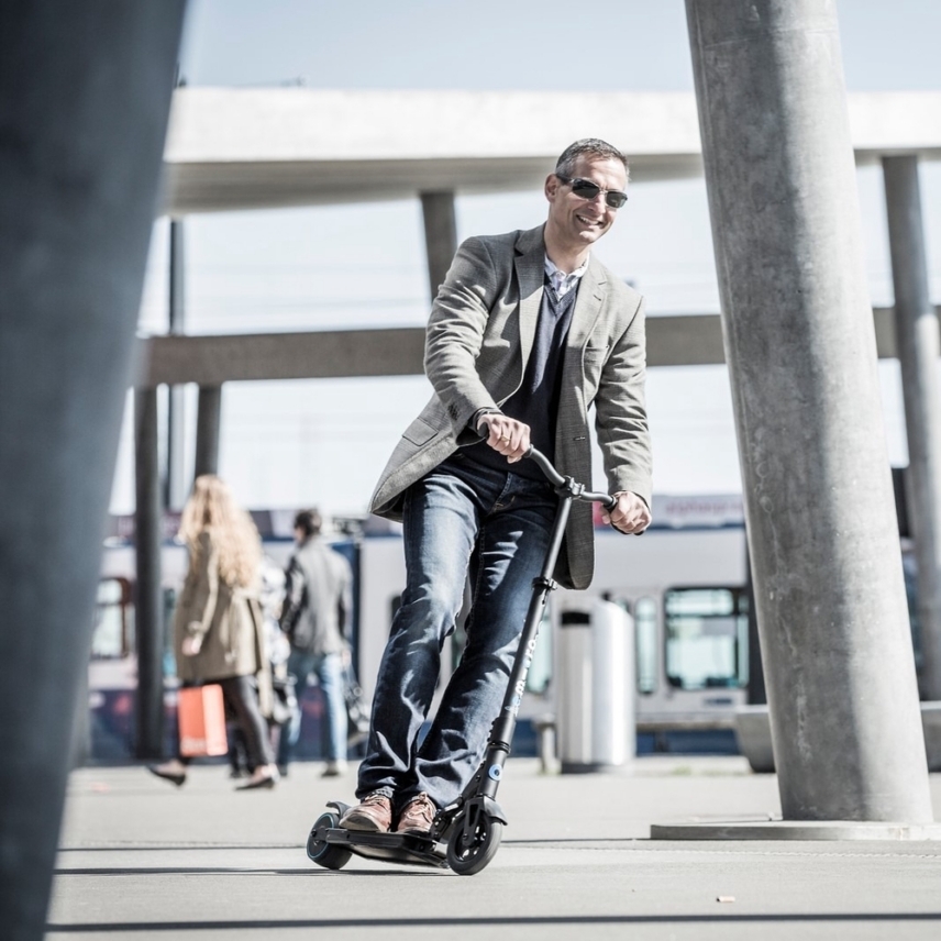 large-emicro-one-black-X2-2