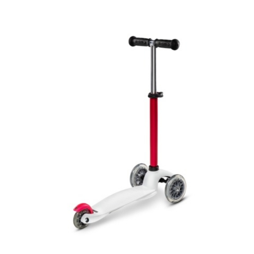 toukeratas-micro-bmw-vaarika-punane-7